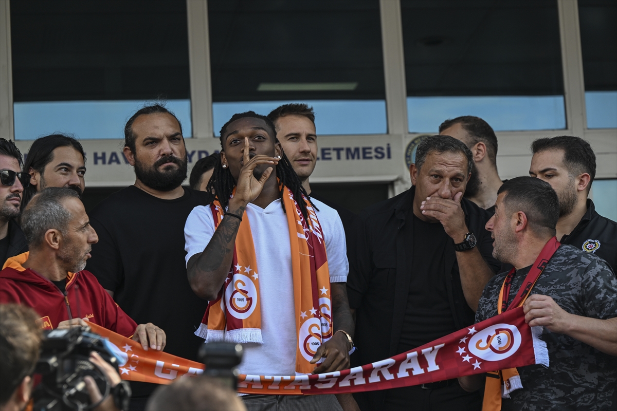 Bulutların üzerinde