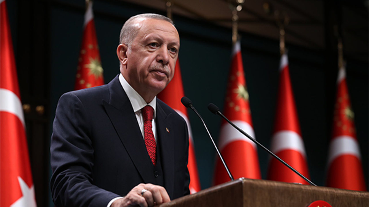 Erdoğan: Milletçe gösterdiğimiz kararlılık bugün de en güçlü motivasyon kaynağımızdır